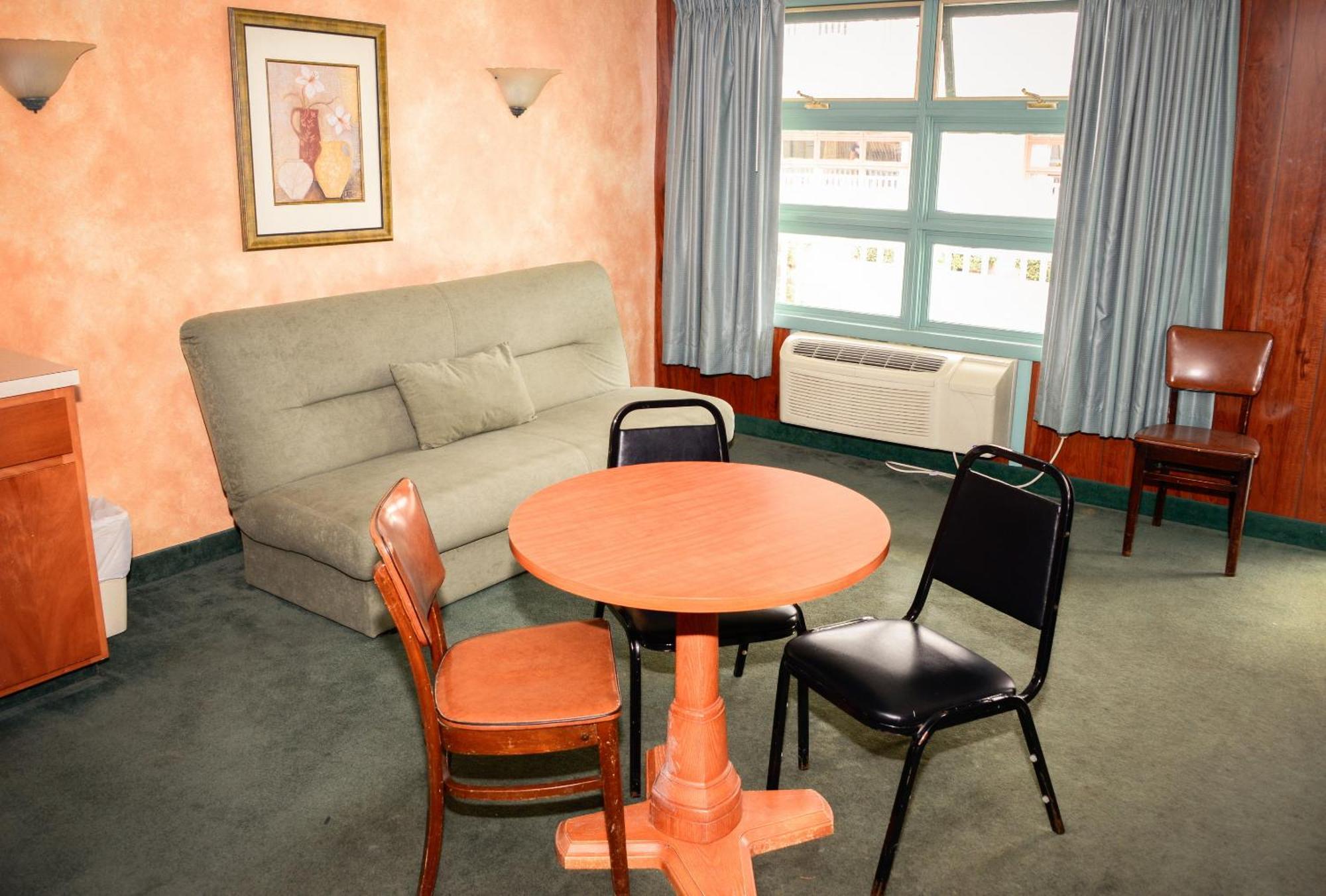 O'Sullivan'S Motel Lake George Oda fotoğraf