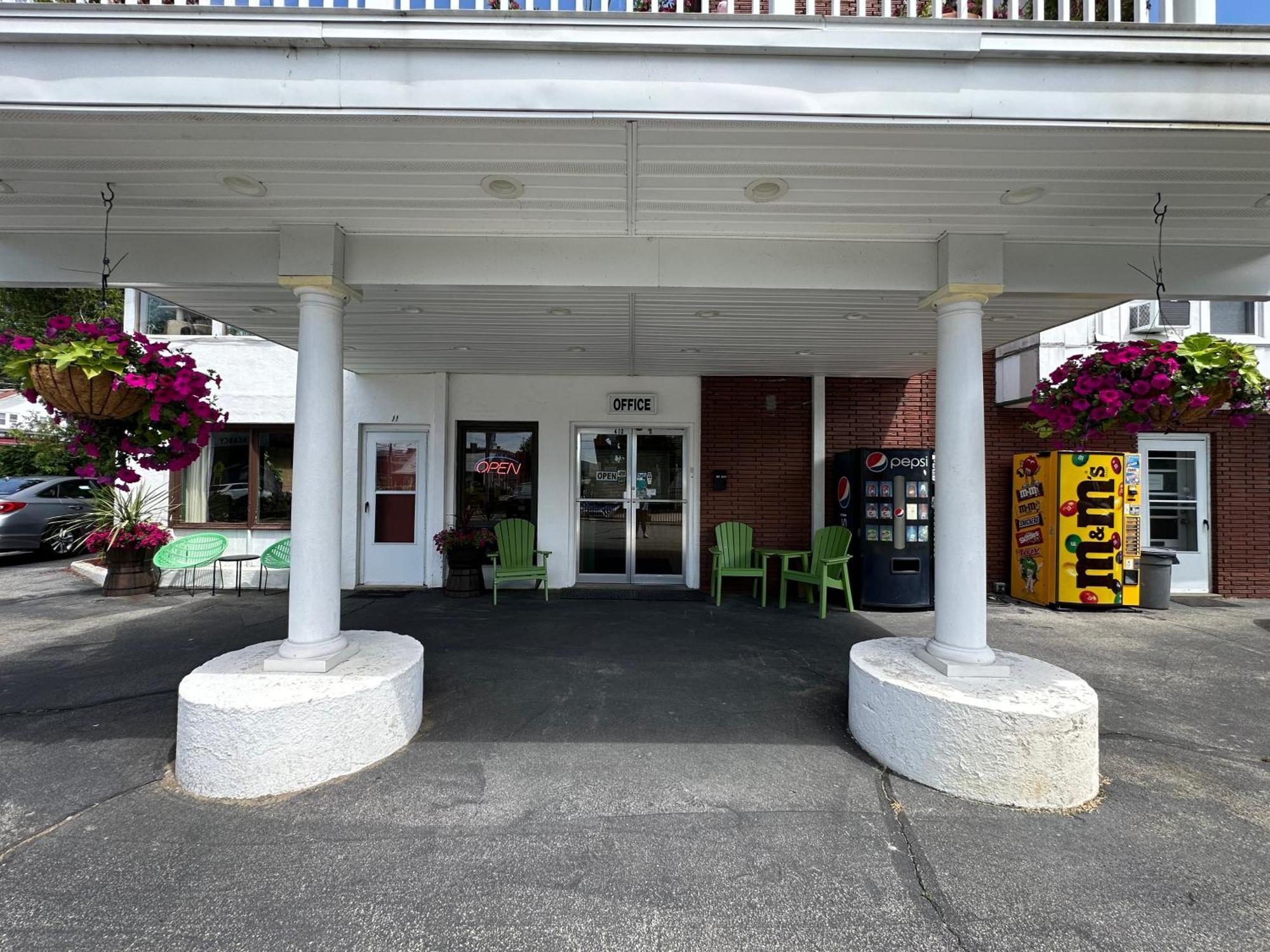 O'Sullivan'S Motel Lake George Dış mekan fotoğraf