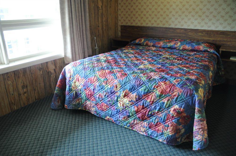 O'Sullivan'S Motel Lake George Dış mekan fotoğraf