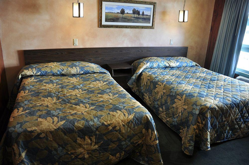 O'Sullivan'S Motel Lake George Dış mekan fotoğraf