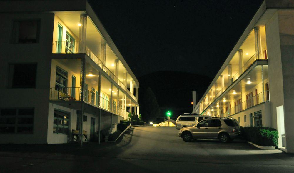 O'Sullivan'S Motel Lake George Dış mekan fotoğraf